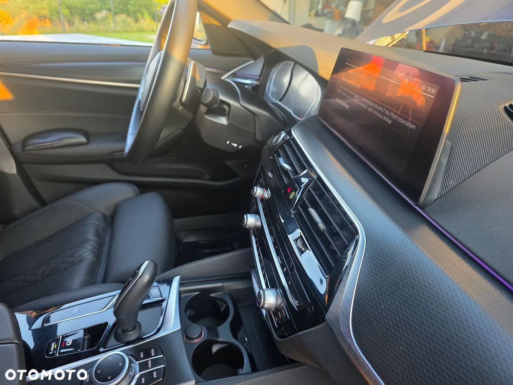 BMW Seria 5 520d xDrive MHEV Sport - 21