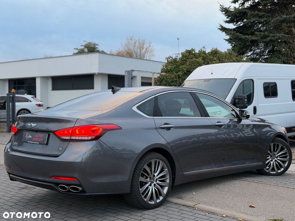 Hyundai Genesis - 4