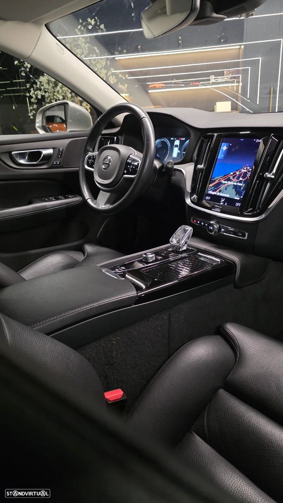 Volvo V60 2.0 T6 AWD TE Inscription Expression - 16