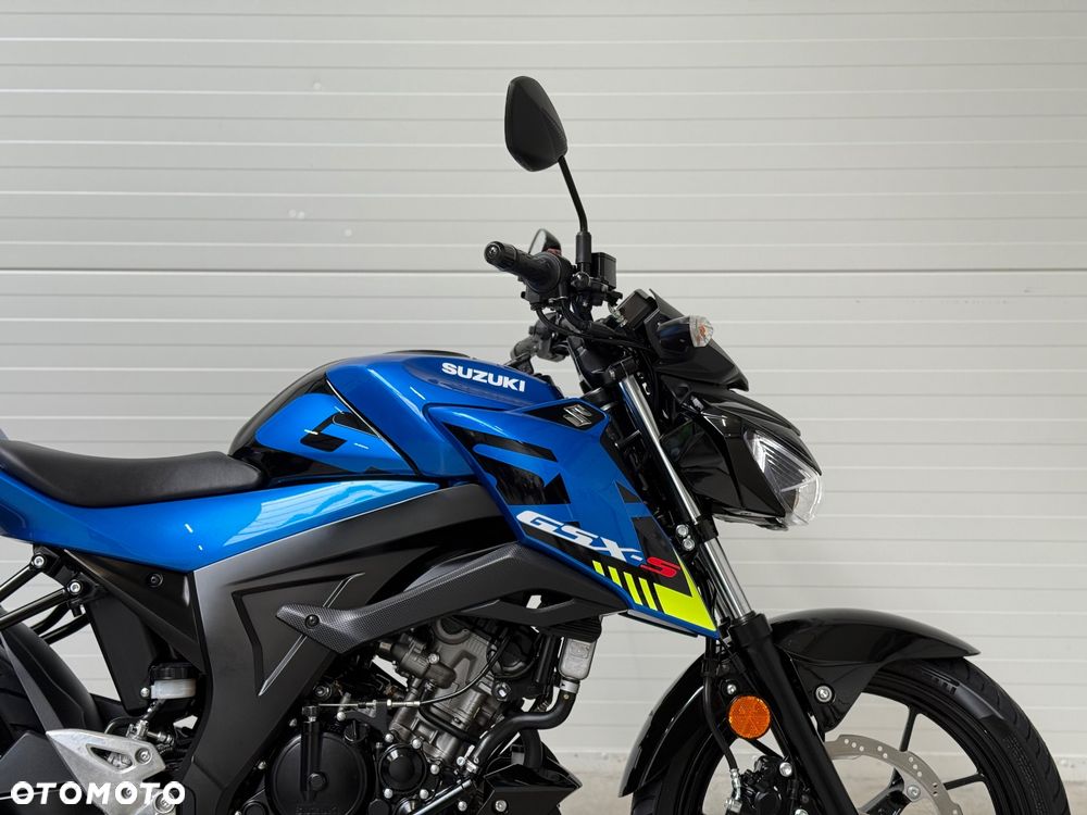 Suzuki GSX - 11