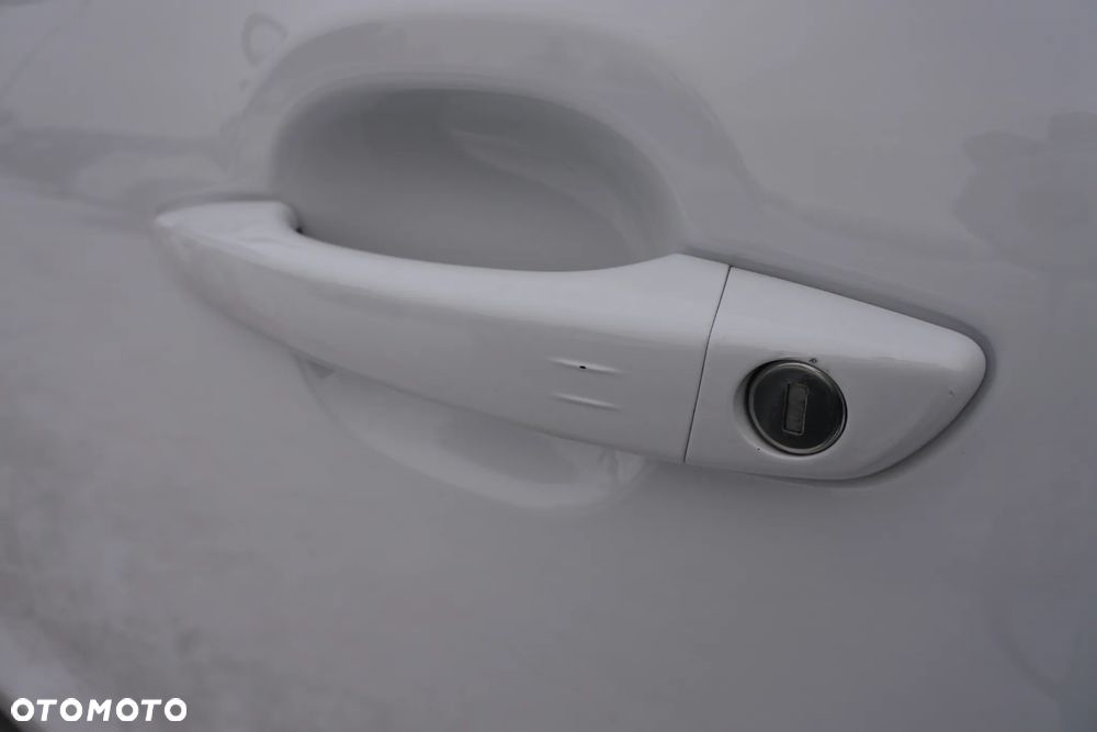 Citroën C3 Aircross BlueHDI 120 Stop & Start EAT6 SHINE - 28