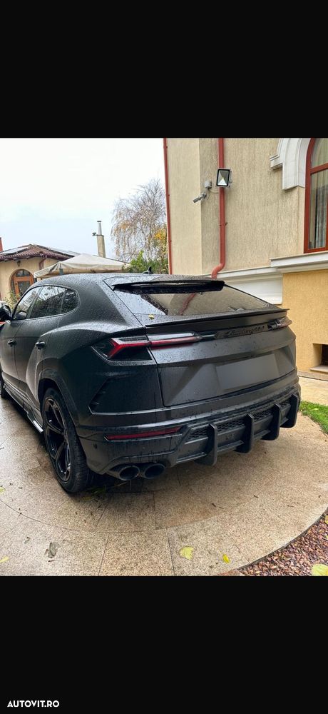 Lamborghini URUS - 2