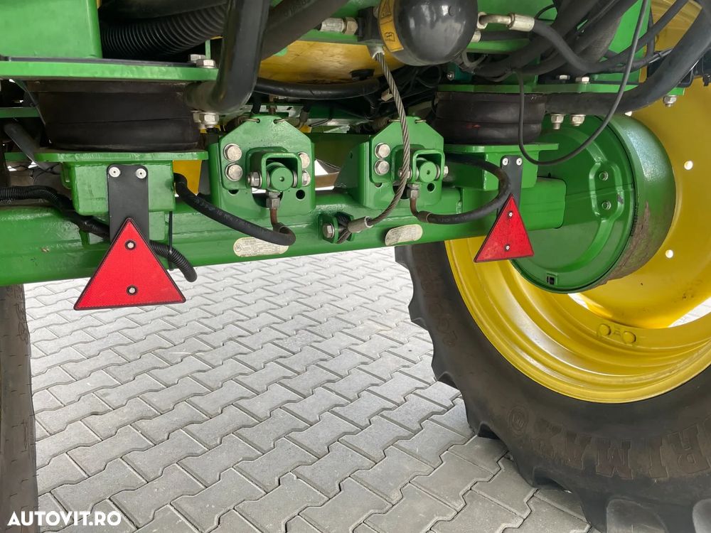 John Deere 840 - 6