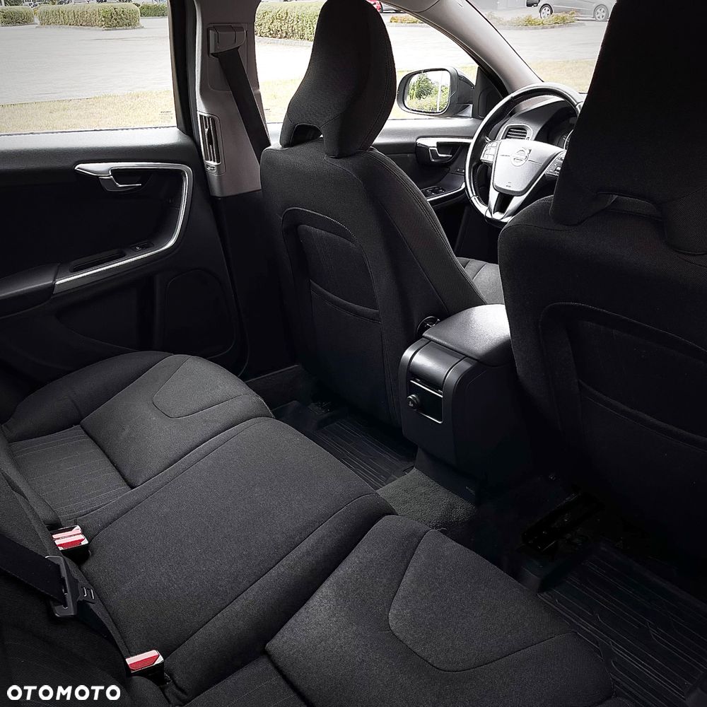 Volvo V60 D2 Kinetic - 23