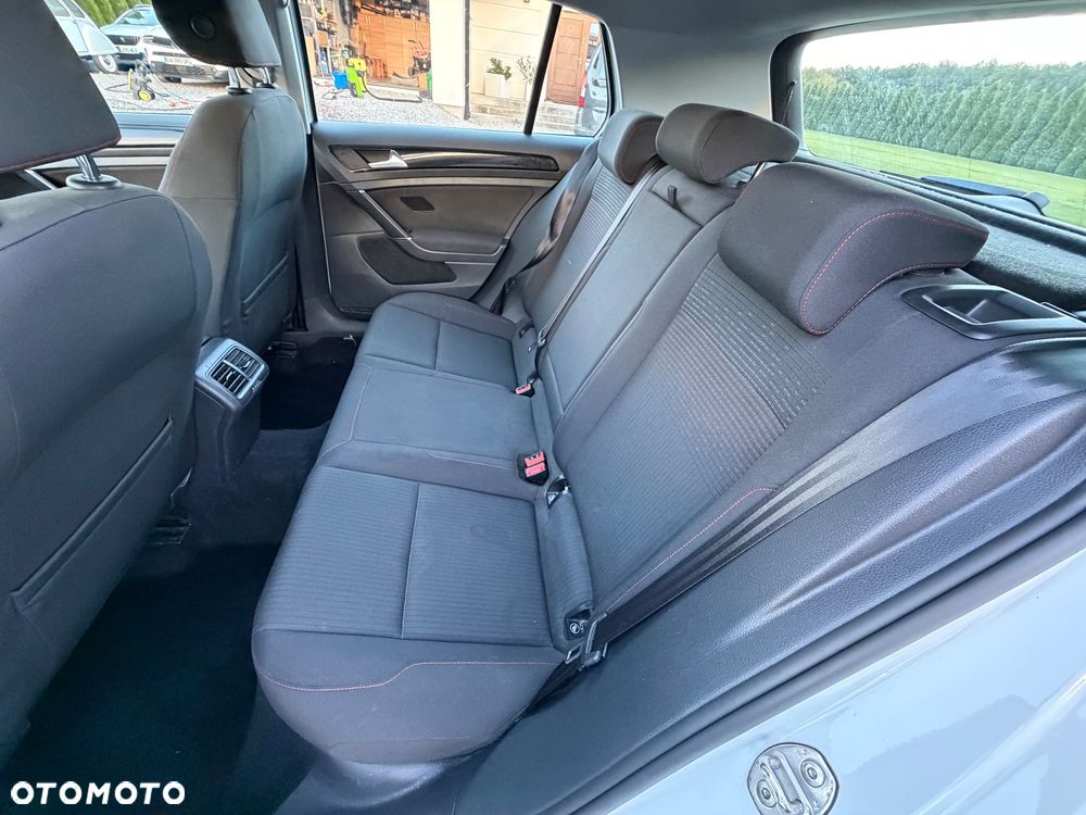 Volkswagen Golf 1.0 TSI OPF DSG Comfortline - 5