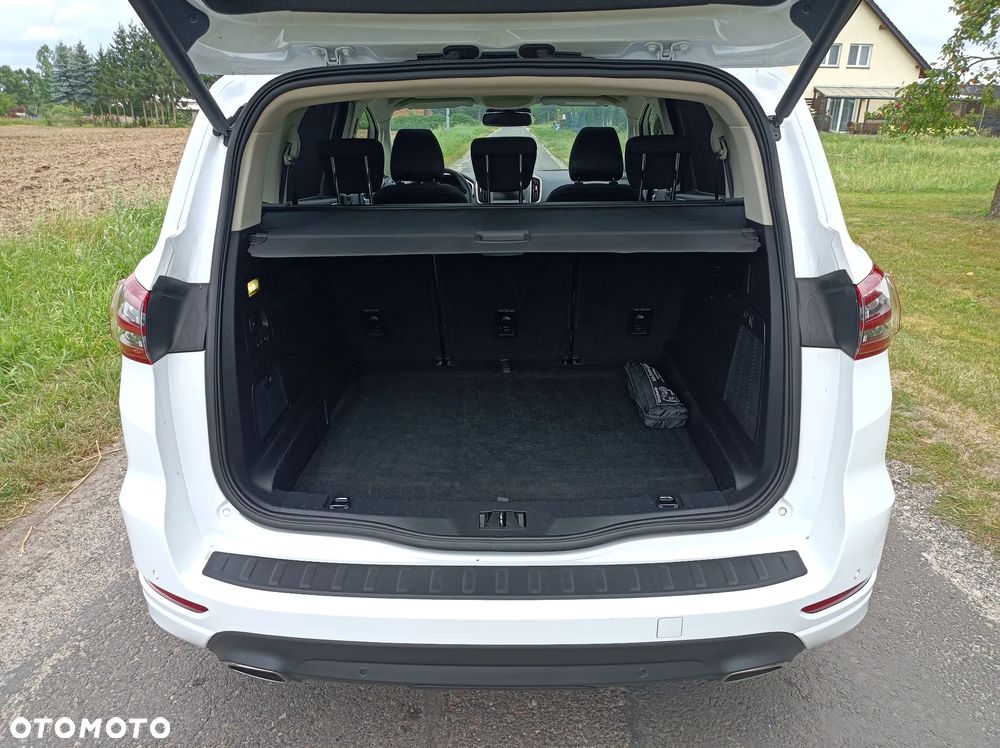 Ford S-Max 2.0 TDCi Titanium PowerShift - 24