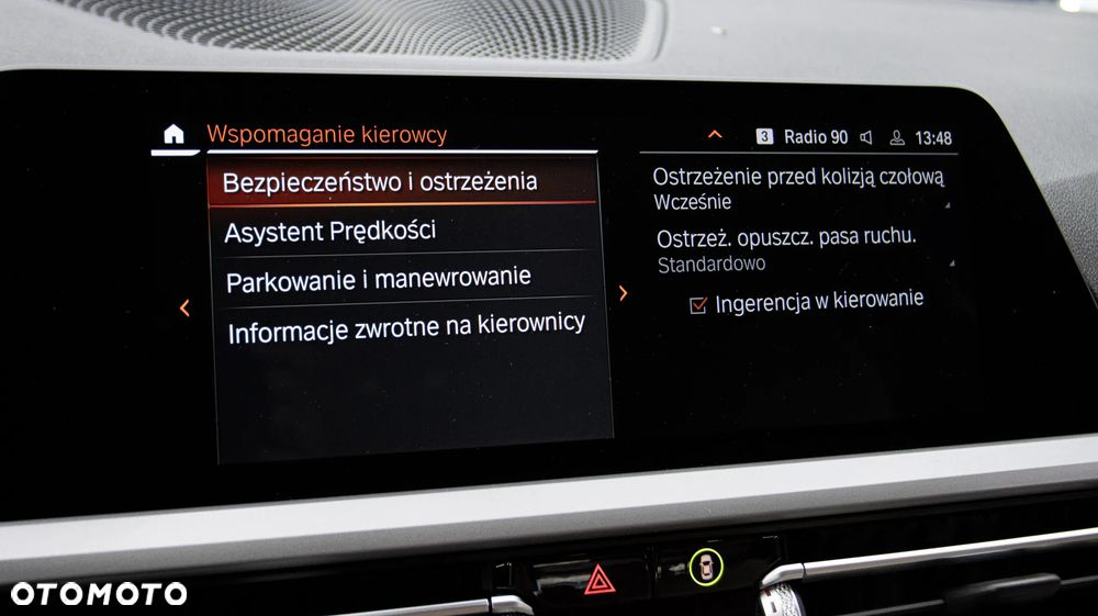 BMW Seria 3 330e Sport - 29