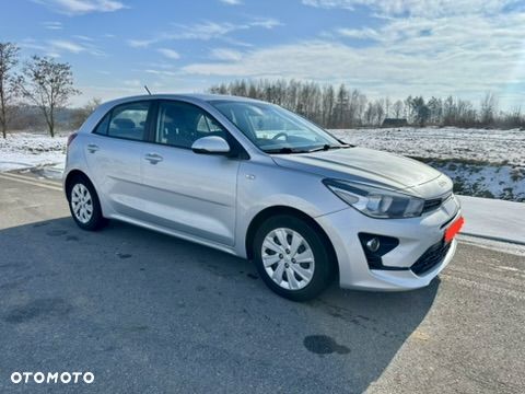 Kia Rio 1.2 L - 3