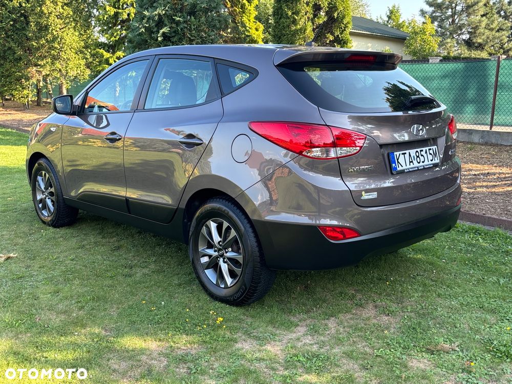 Hyundai ix35 1.6 2WD Fifa World Cup Edition - 4