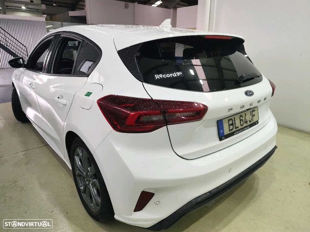 Ford Focus 1.0 EcoBoost MHEV ST-Line X Aut. - 2
