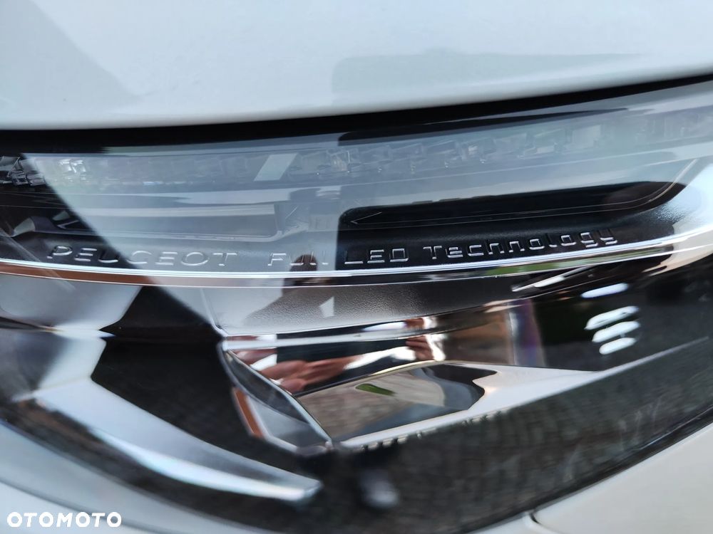 Peugeot 5008 - 32