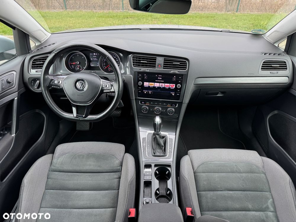 Volkswagen Golf 2.0 TDI SCR DSG Highline - 23