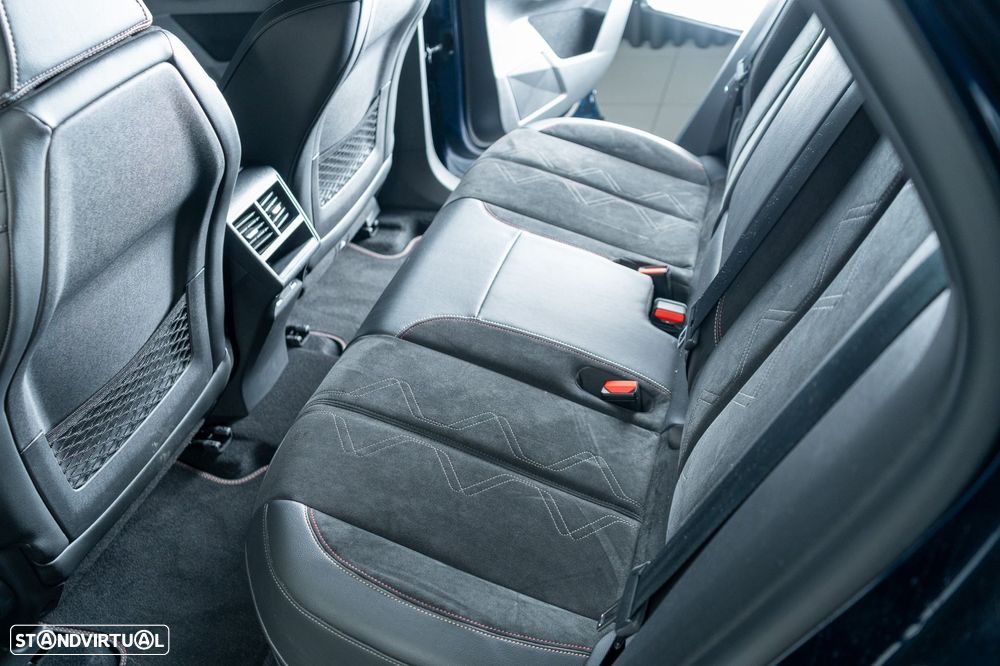 DS DS7 Crossback E-Tense Performance Line EAT8 - 9