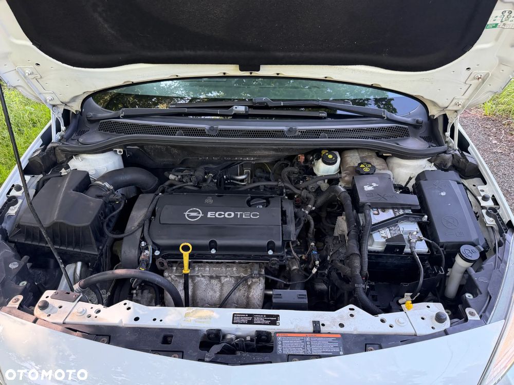 Opel Astra 1.6 ecoFLEX Start/Stop - 29