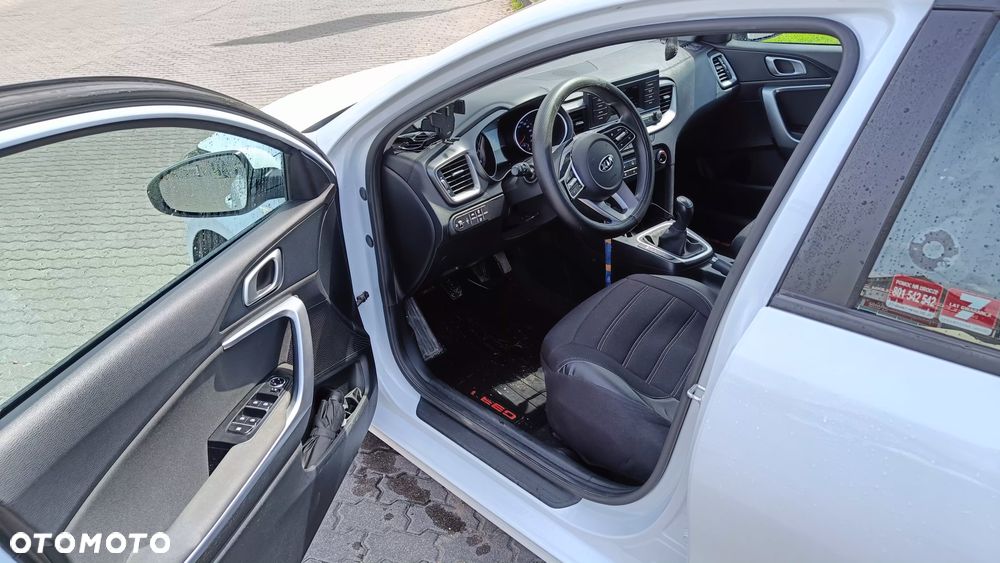 Kia Ceed 1.6 CRDi SCR L - 9