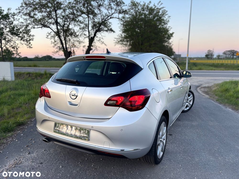 Opel Astra - 10
