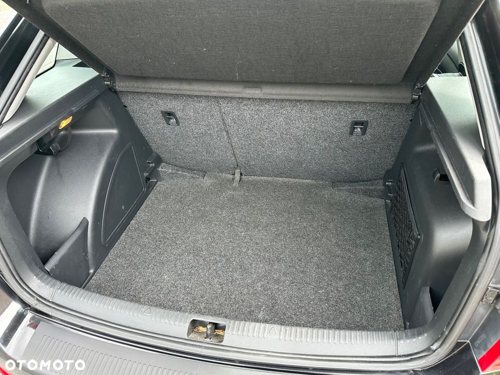 Skoda RAPID 1.6 TDI Edition - 12