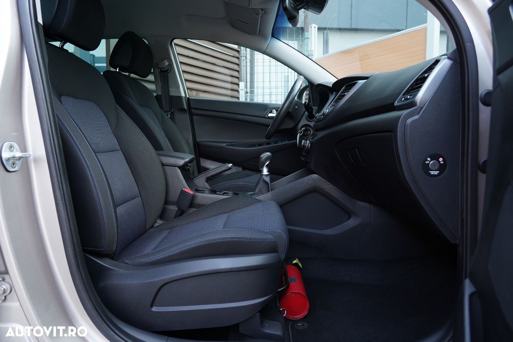 Hyundai Tucson blue 1.7 CRDi 2WD Classic - 26