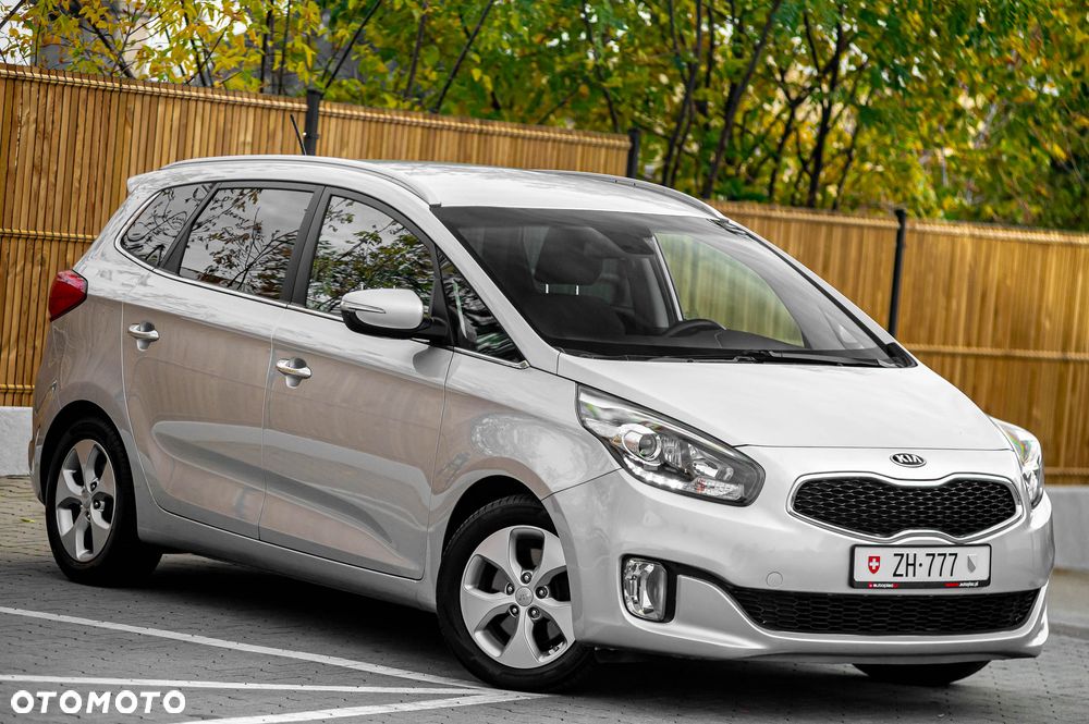 Kia Carens