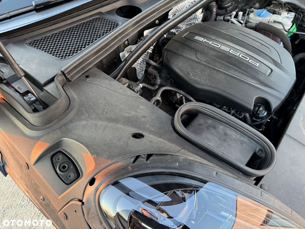 Porsche Macan Standard - 36