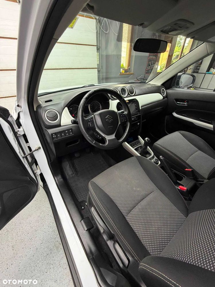 Suzuki Vitara - 6