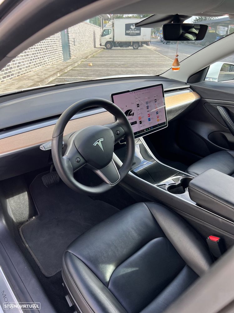 Tesla Model 3 Standard Range Plus RWD - 11