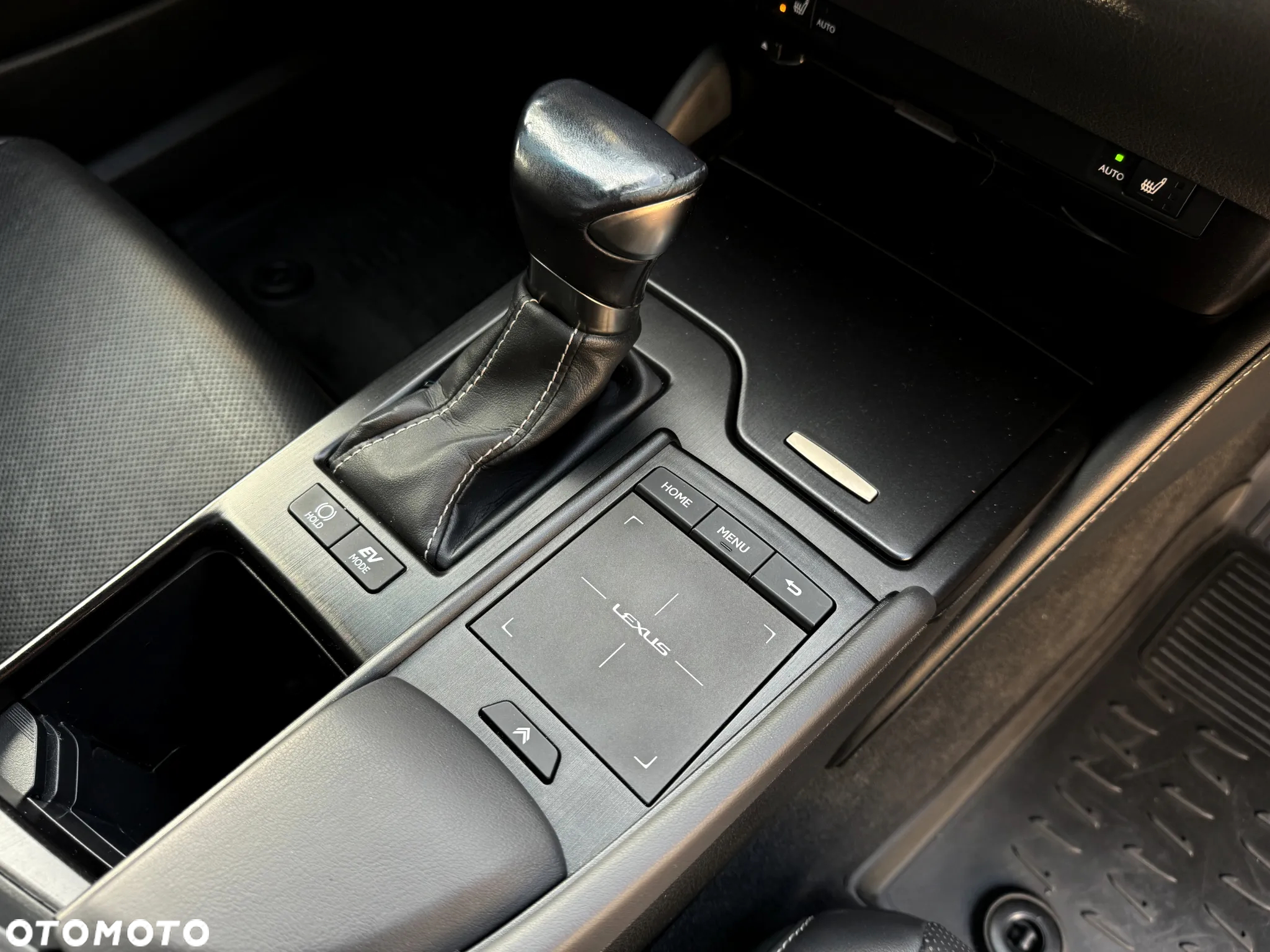 Lexus ES 300h Elegance - 18