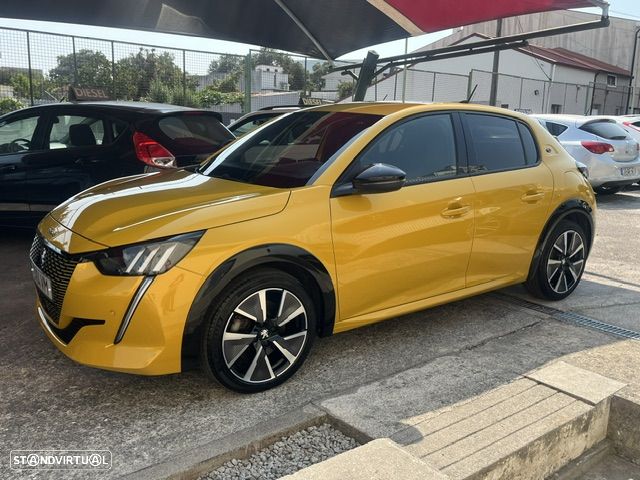 Peugeot e-208 GT Pack - 4