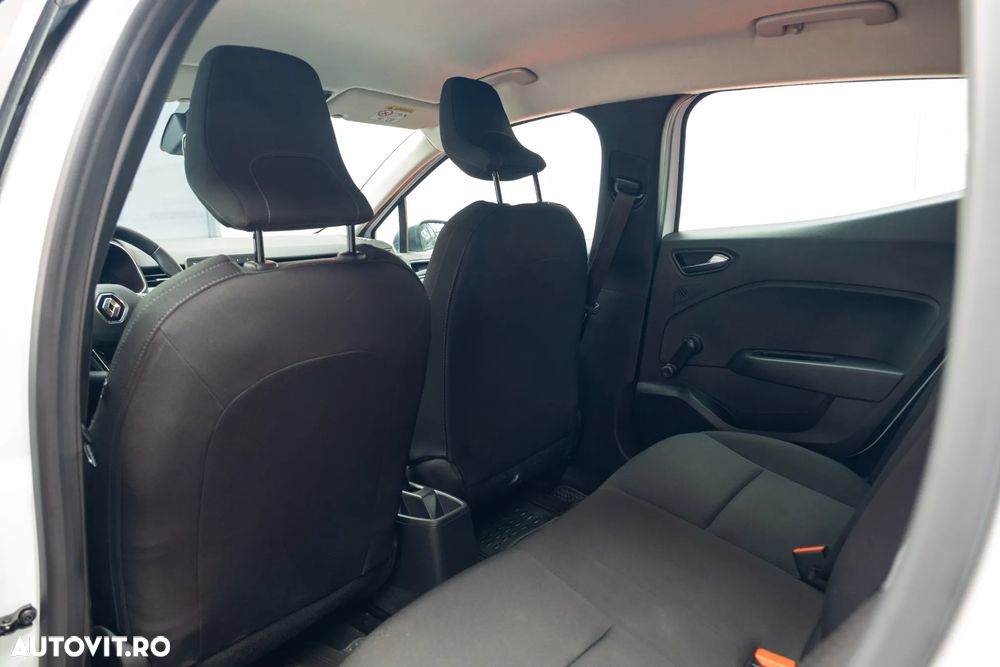 Renault Clio - 19