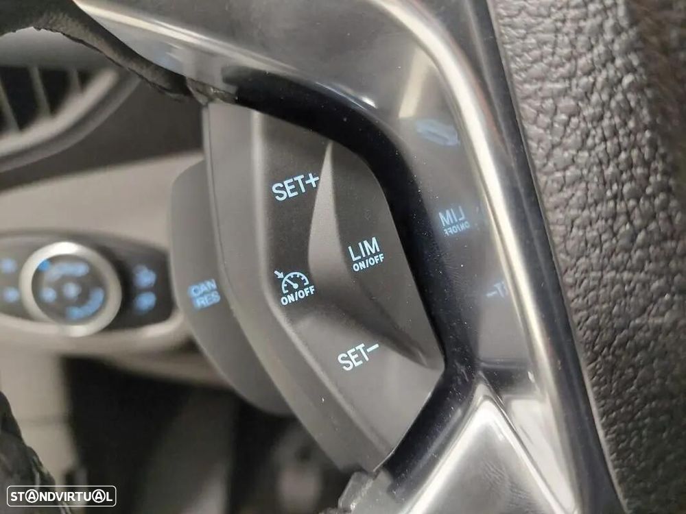 Ford Transit Connect - 13