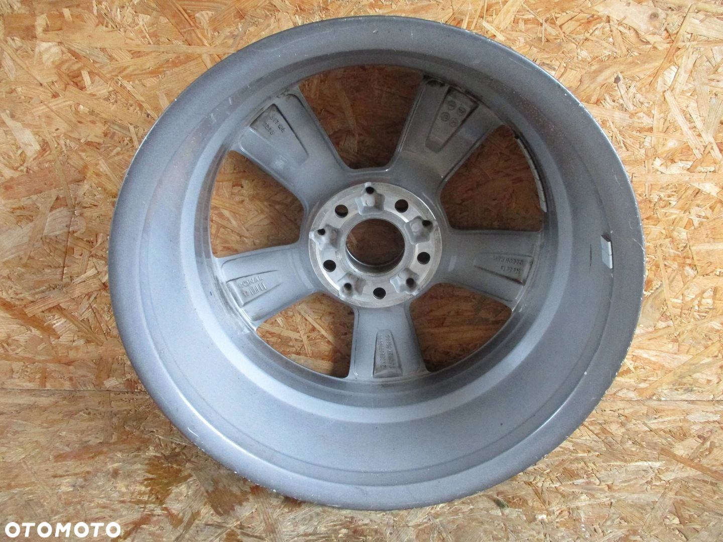 FELGA ALUMINIOWA W205 C KLASA 7Jx17 ET48,5 5x112 - 5