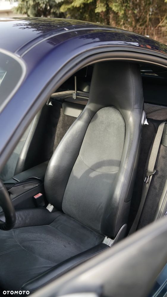 Porsche 718 Cayman - 33