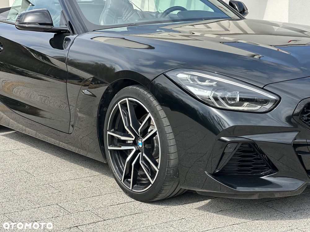 BMW Z4 sDrive28i - 17