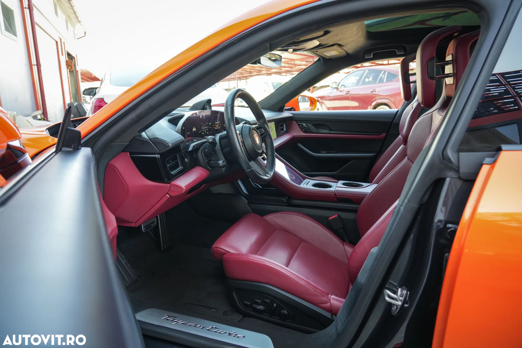 Porsche Taycan - 16