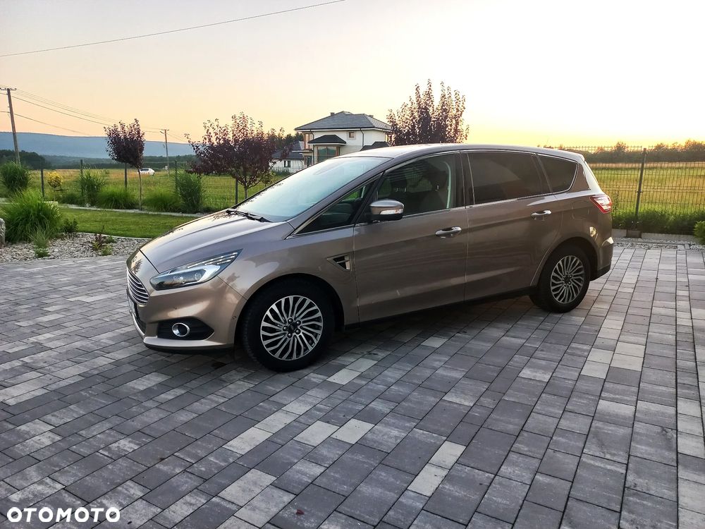 Ford S-Max 2.0 EcoBlue Titanium - 26
