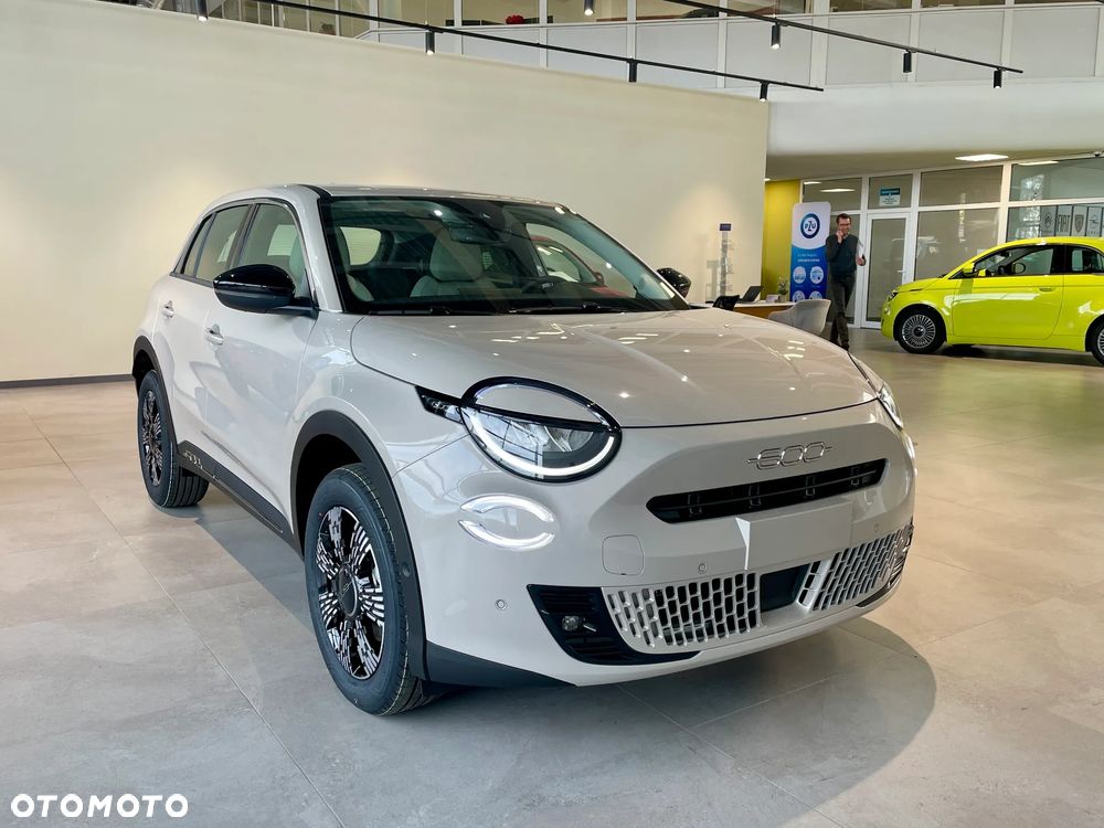 Fiat 600 1.2 Turbo Hybrid eDCT - 3