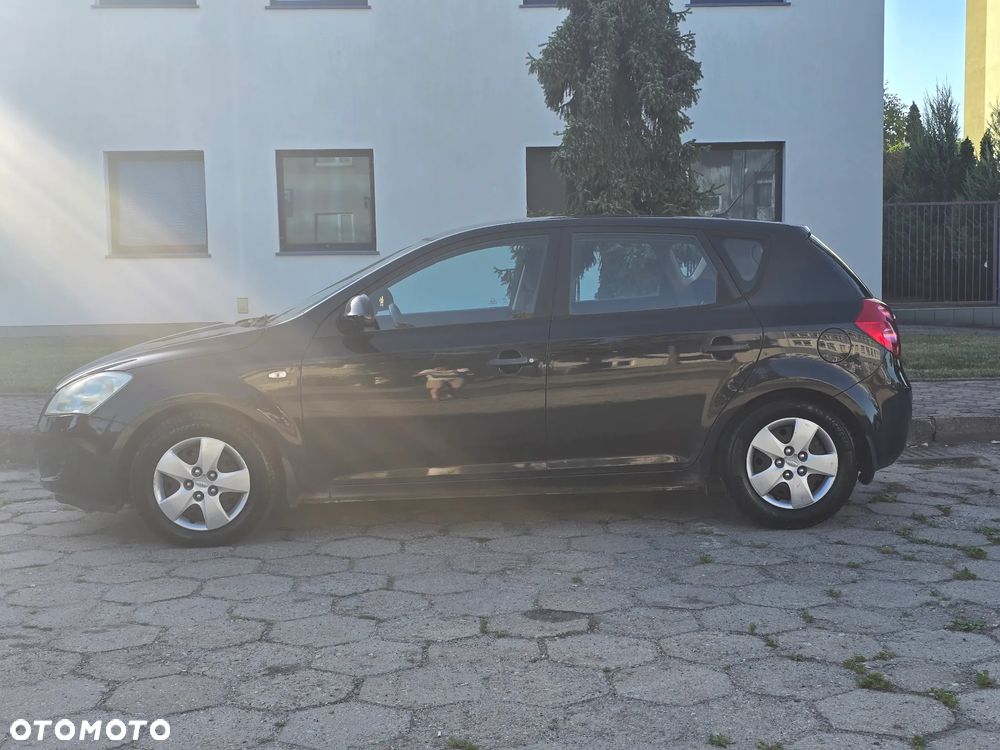 Kia Ceed - 2