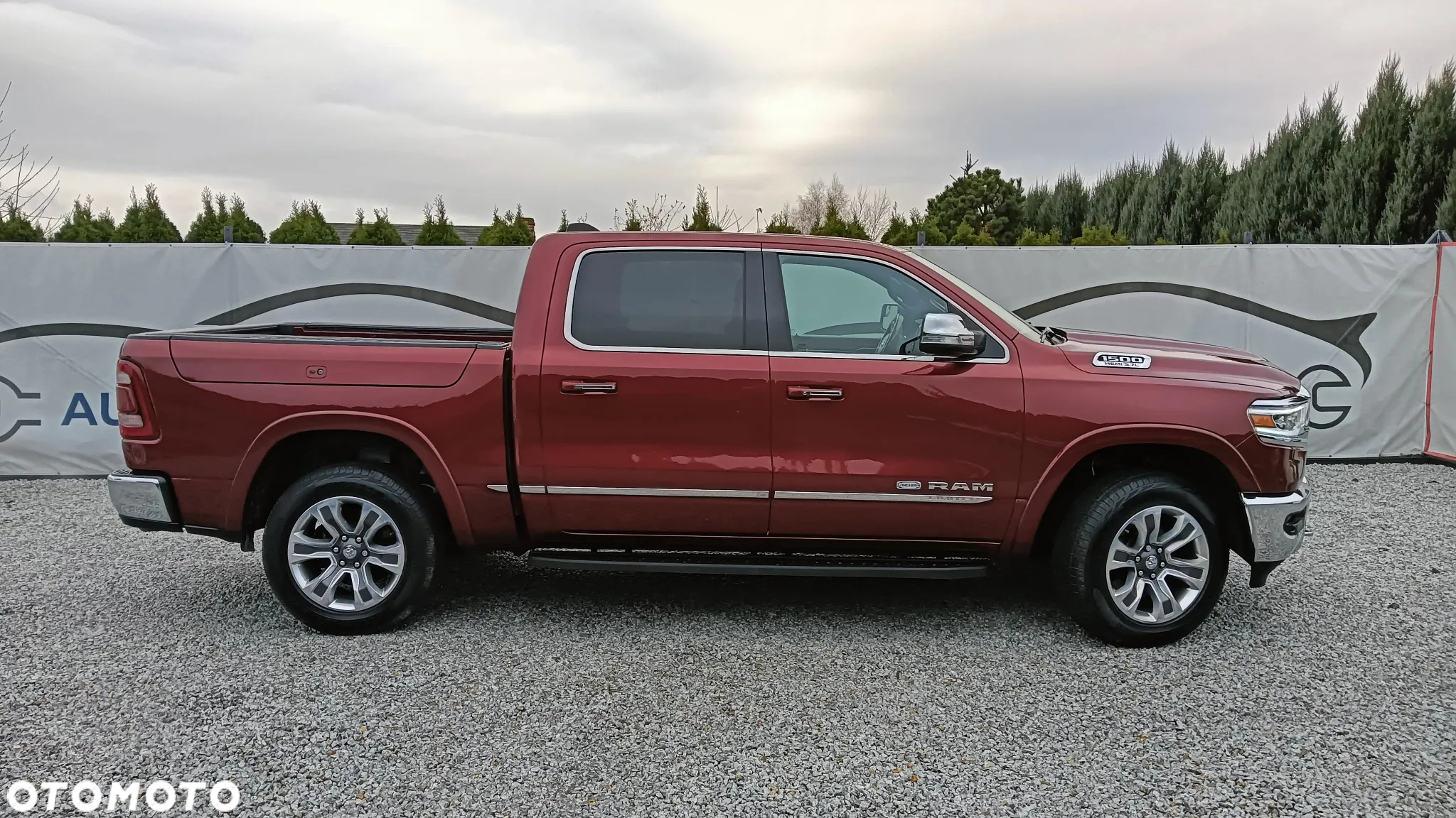 Dodge RAM 1500 5.7 4x4 - 5