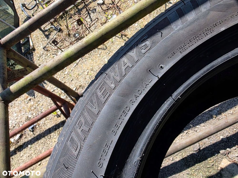 OPONY LETNIE LASSA DRIVEWAYS 2SZT R16 215/55 - 4