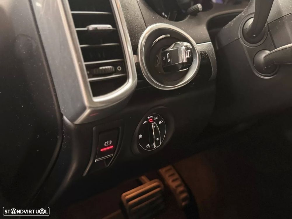Porsche Cayenne 3.0 V6 - 19