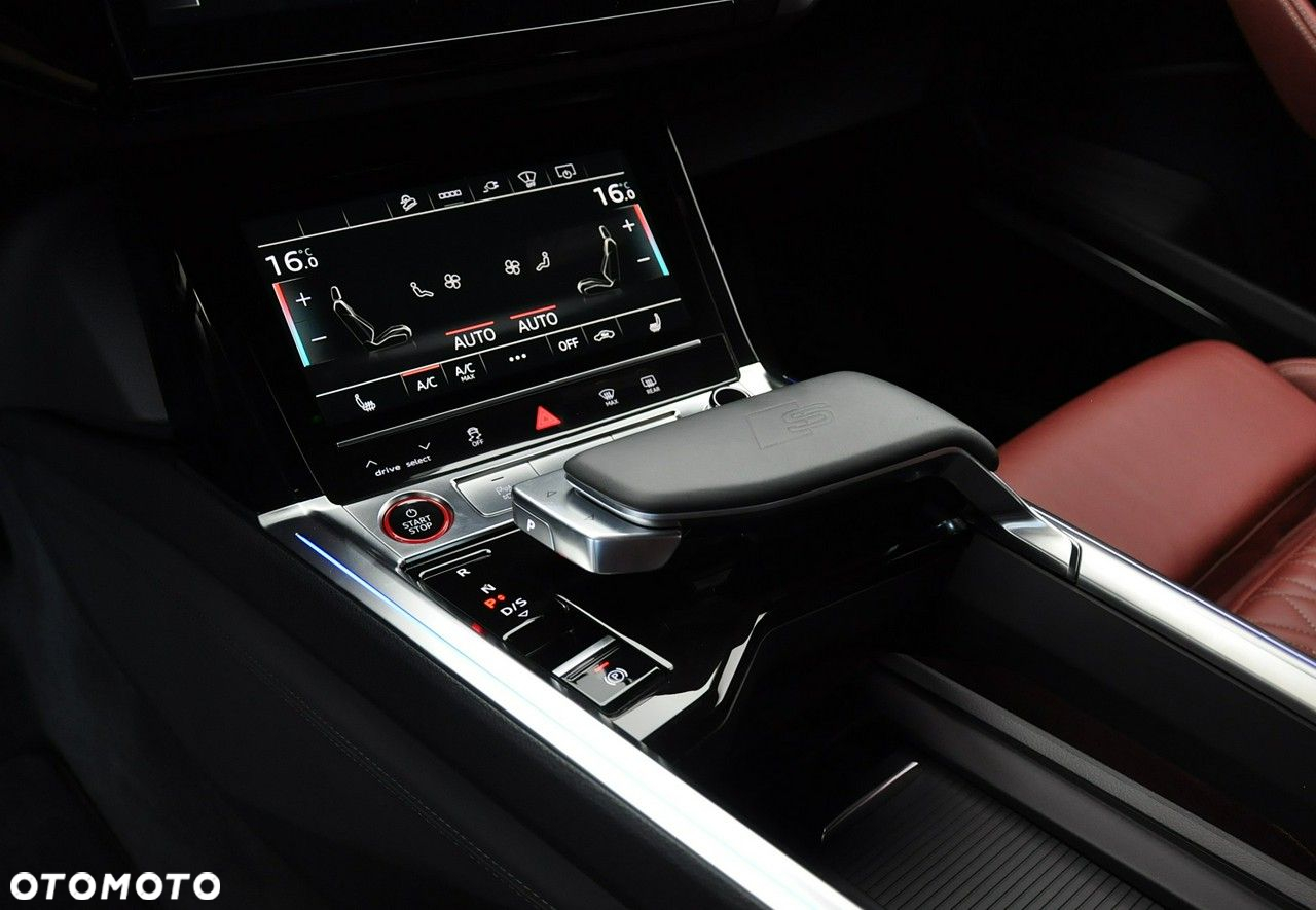 Audi e-tron - 27