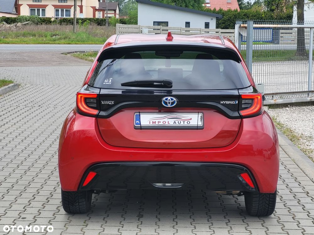 Toyota Yaris Hybrid 1.5 Executive - 3