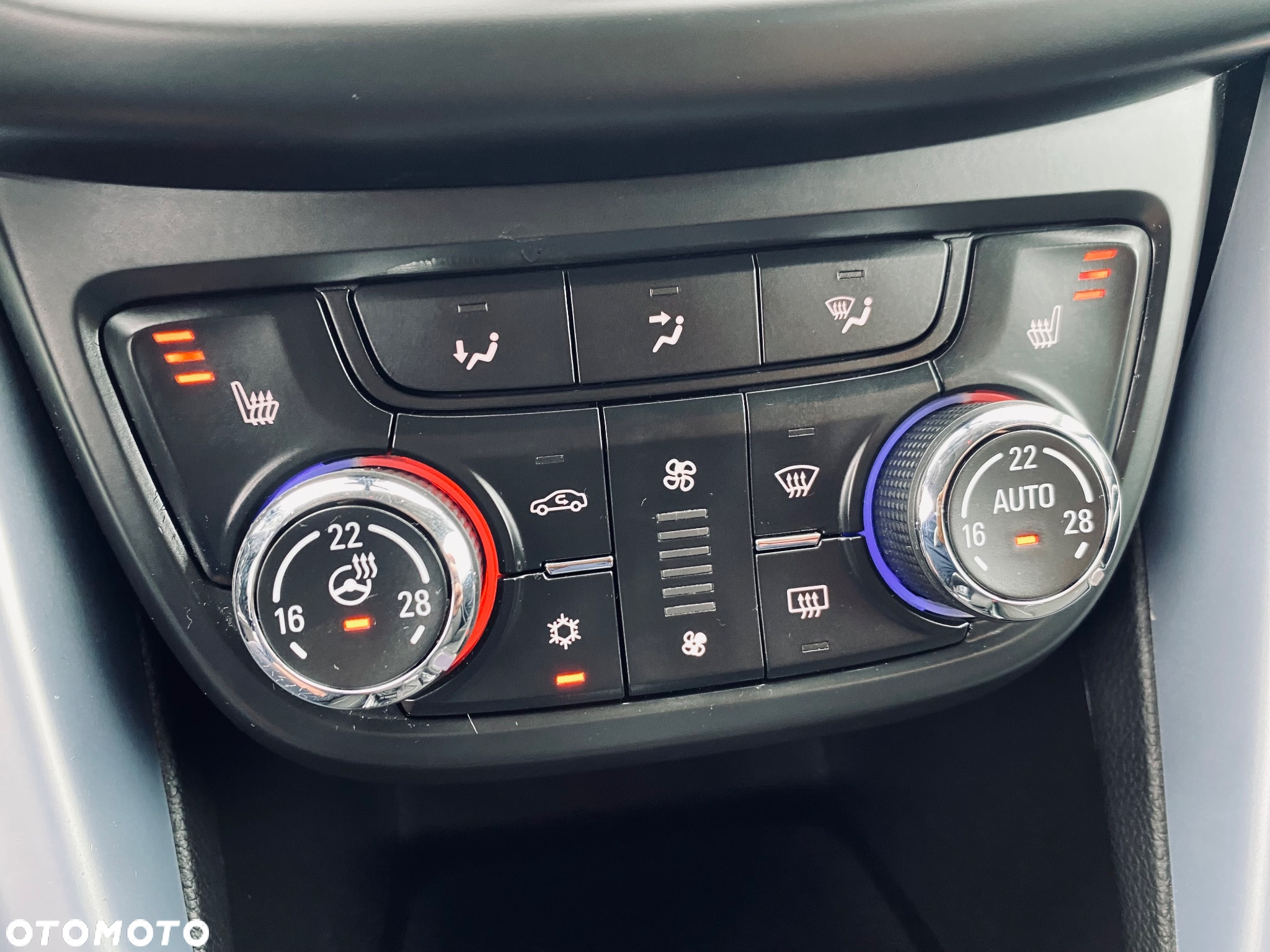 Opel Zafira 1.6 CDTI Cosmo - 23