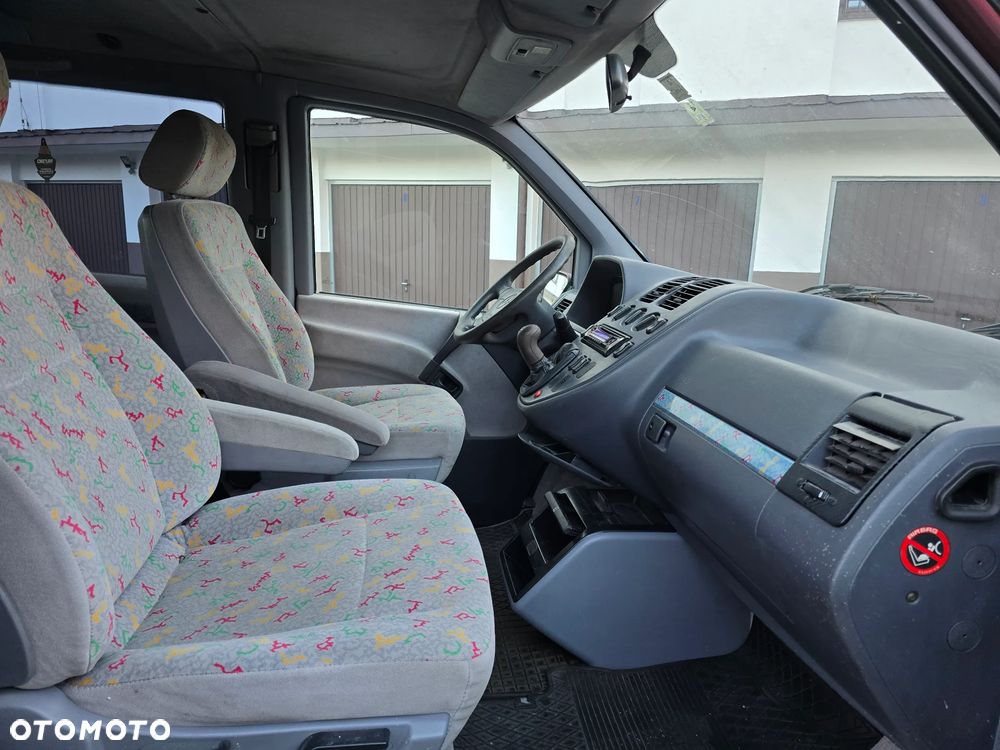 Mercedes-Benz Klasa V - 7