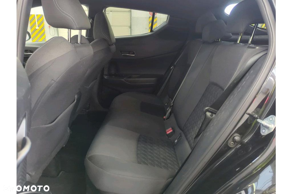 Toyota C-HR - 10