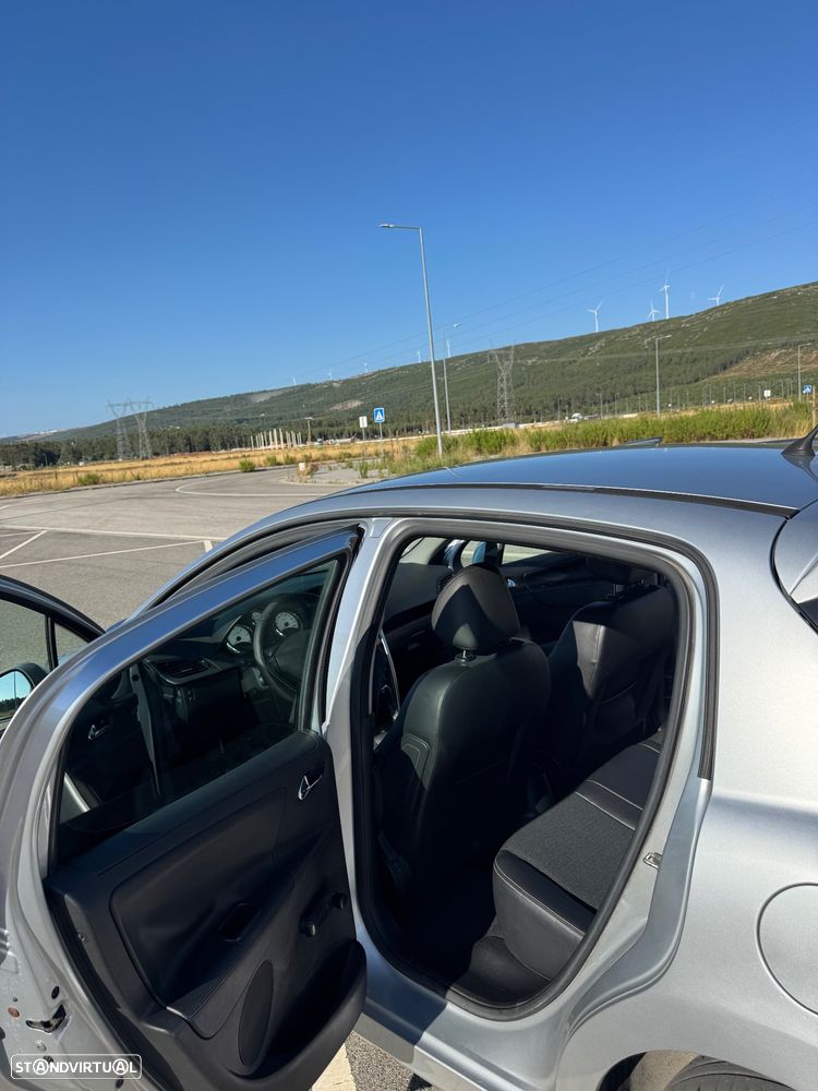 Peugeot 207 1.6 HDi 98g - 8
