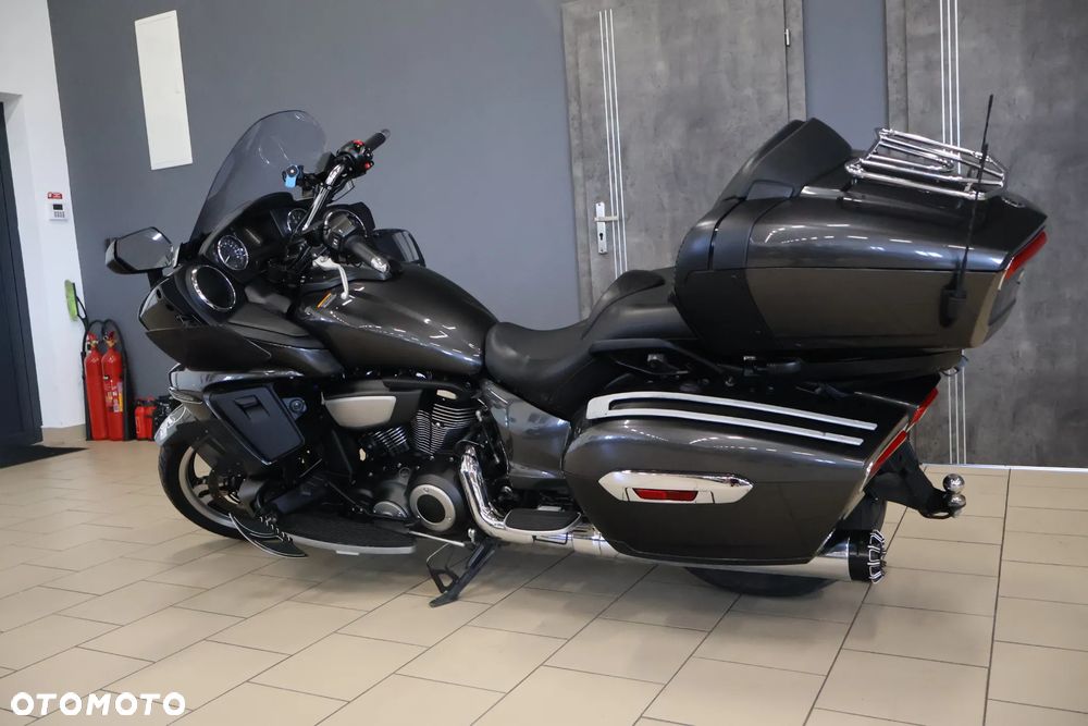 Yamaha Venture - 30