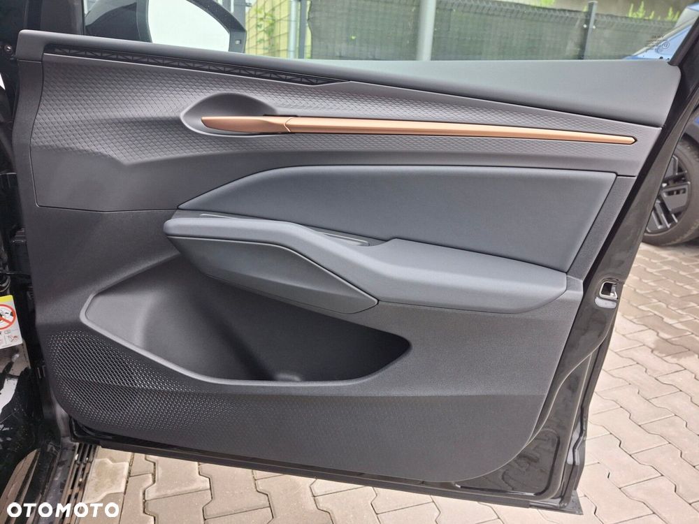Cupra Raval - 22