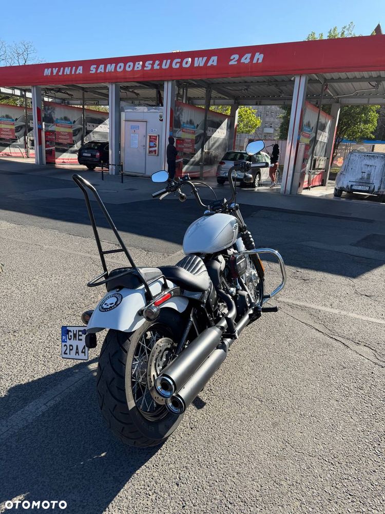 Harley-Davidson Softail Street Bob - 4