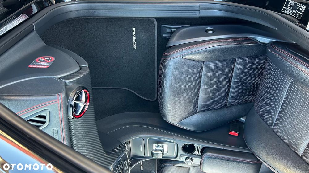 Mercedes-Benz Klasa A 45 AMG 4Matic AMG Speedshift 7G-DCT - 24